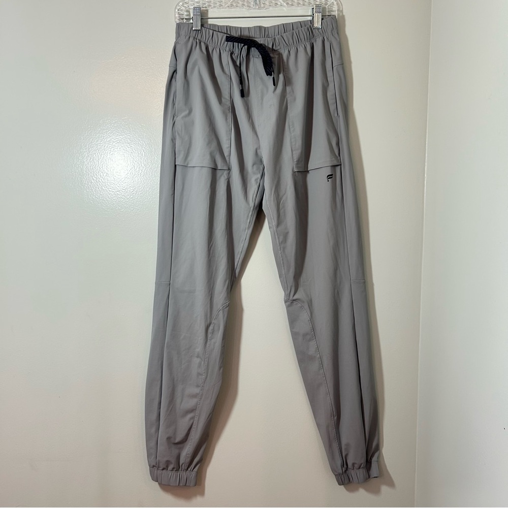 Fabletics Men's Gray Jogger Pants Size Medium